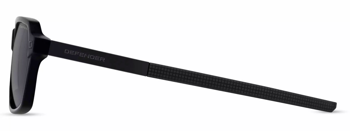 Defender: DENALI BLK: MATT BLACK